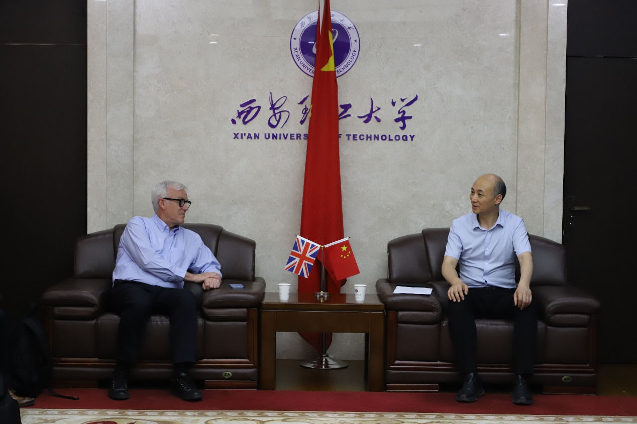 Delegation from the University of the West of England Visits XUT
